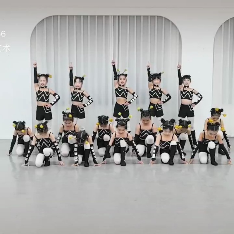 六一儿童小宇宙爵士舞蹈演出服装