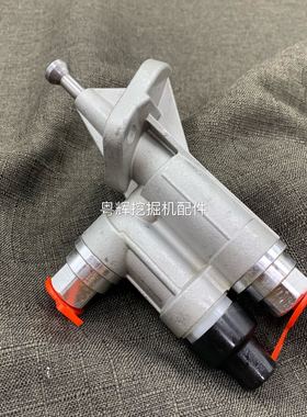 康明斯4BT3.96 6BT5.9输油泵手油泵4937405 1106N-010 3904374