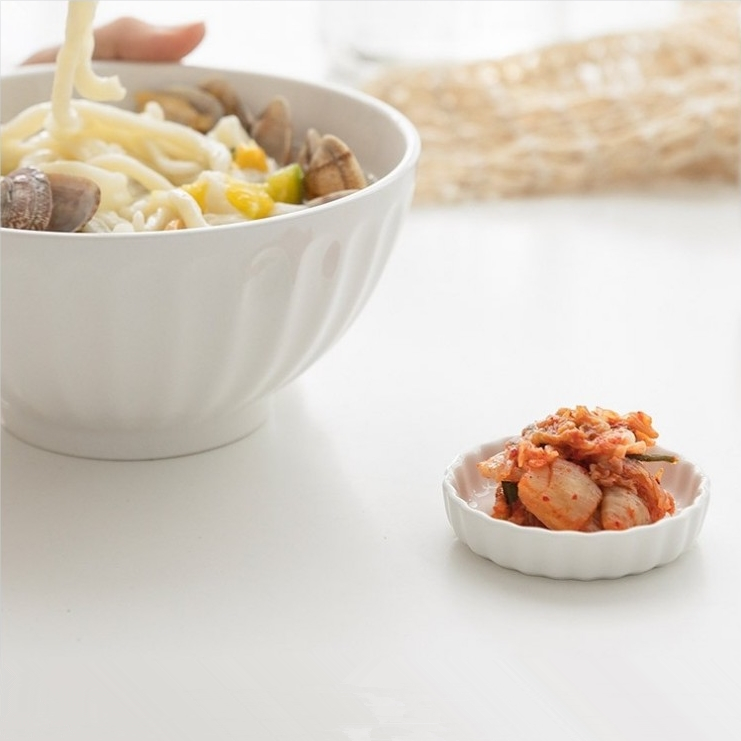 白色陶瓷圆形调味酱菜碟日式豆皿