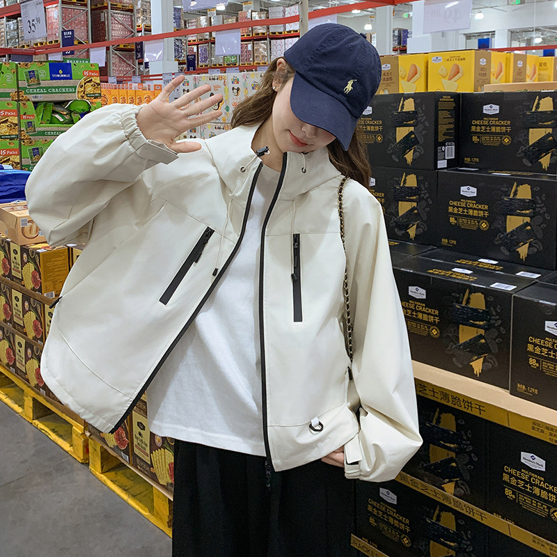米白色连帽冲锋衣外套女2025春季新款高级感休闲抽绳小个子上衣潮,女装短外套,浙宝089