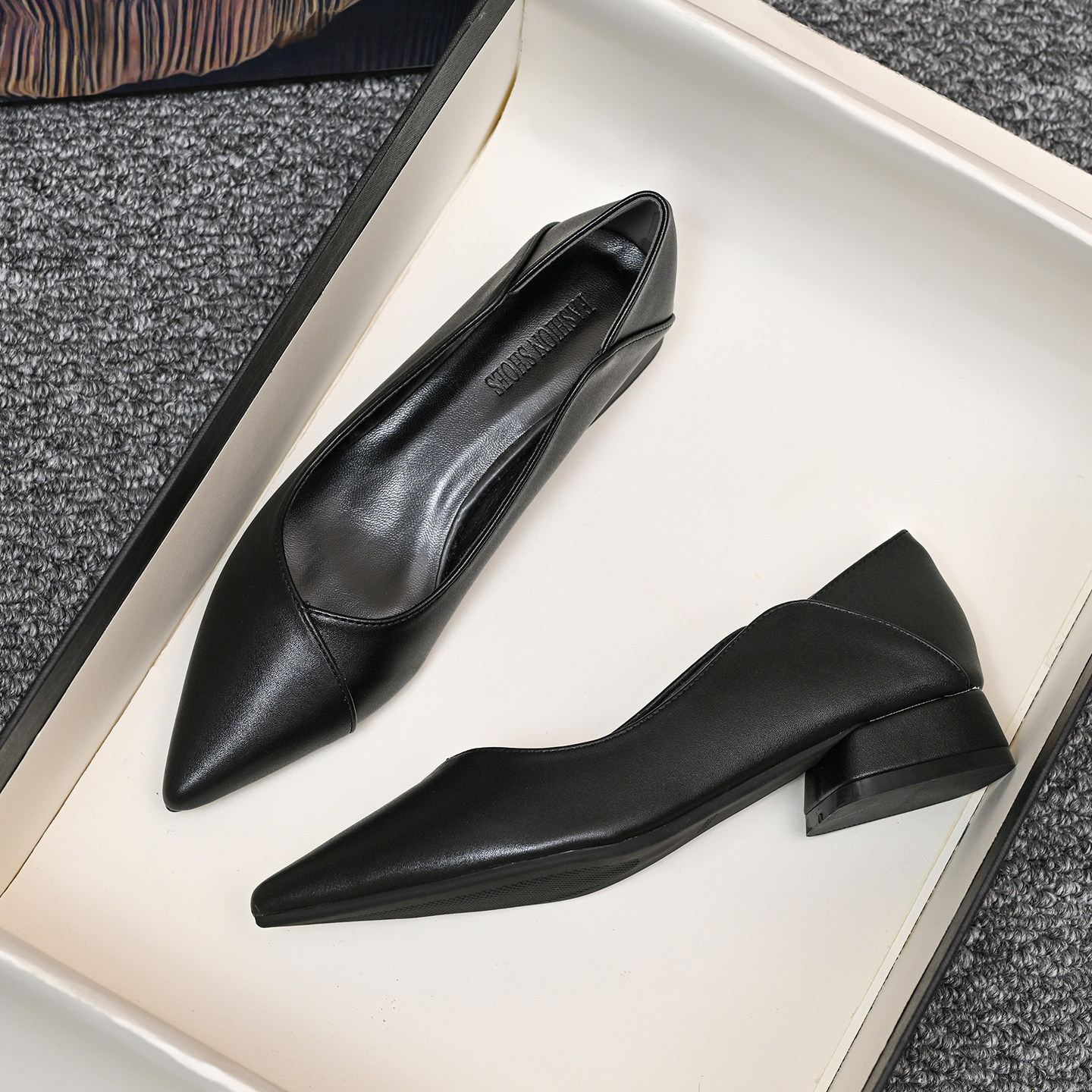 软皮软底工作鞋女黑色上班职业鞋久站不累脚尖头粗跟面试工装单鞋