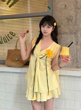 KEIKO 立体花朵黄色扭结上衣夏日多巴胺V领无袖衬衫+短裙两件套装