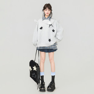 KEIKO 少女风软骨羽翼饰灰色卫衣2026春季设计感星星刺绣翻领上衣