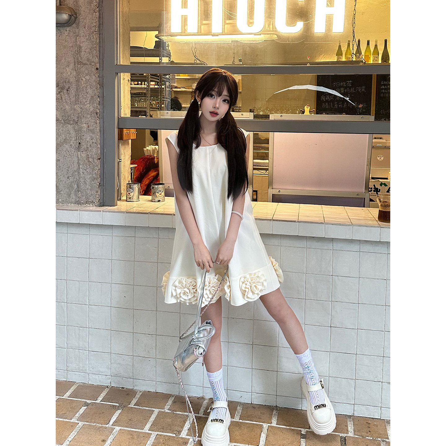 KEIKO 立体手工花朵无袖连衣裙夏季法式小个子显瘦背心短裙小白裙