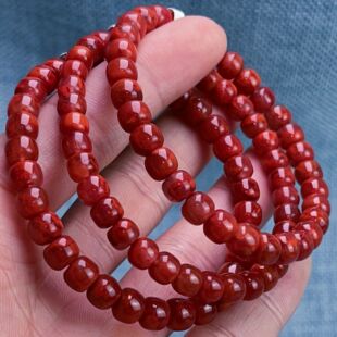 01Q202凉山瓦西料南红牛色双锦火焰单圈手串多样性发其一