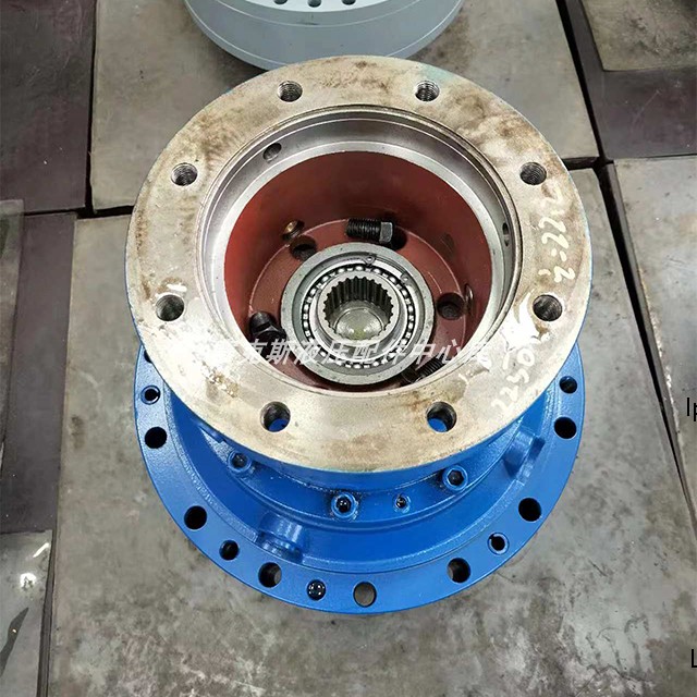 中联250旋挖钻机卷扬减速机总成