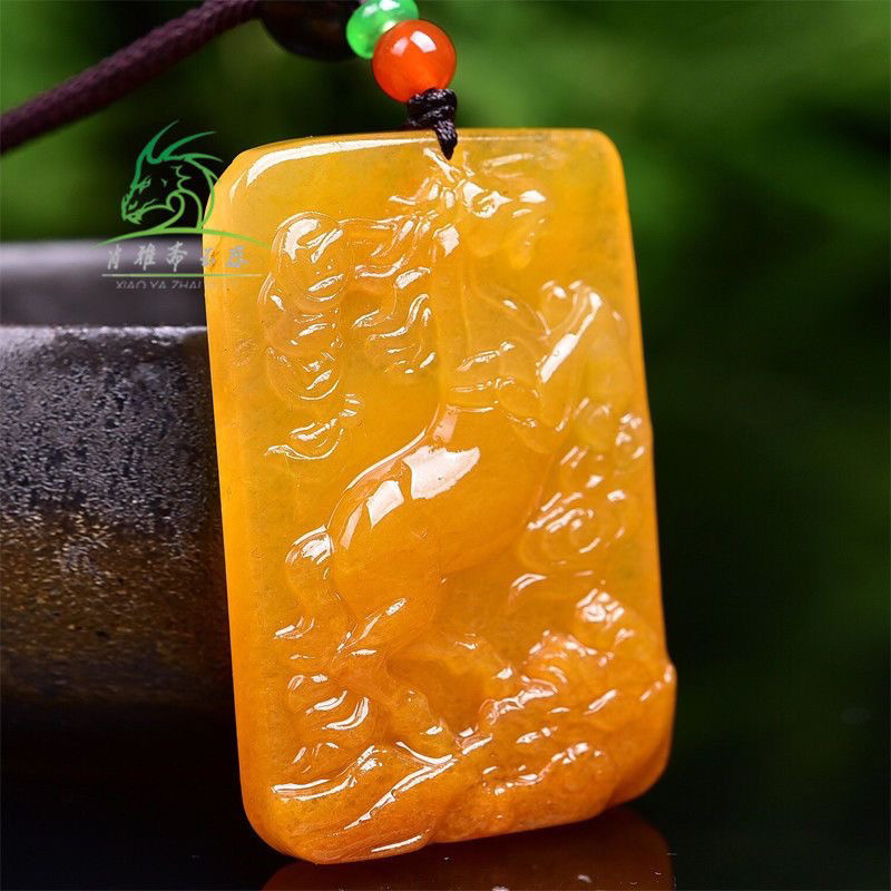 天然黄龙玉生肖马吊坠男女款马上有钱玉佩挂件飞马玉石挂件带证书