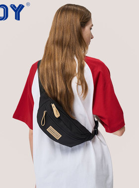 POY 时尚胸包女黑色潮牌挎包男饺子包休闲通勤背包潮男士运动腰包