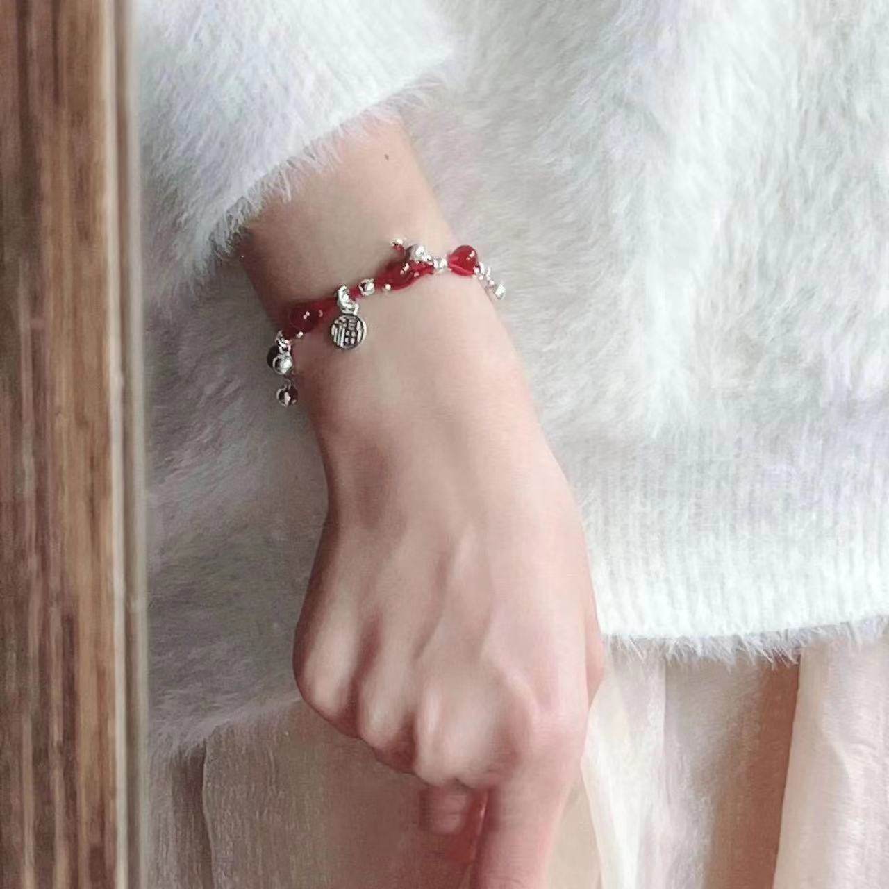 苗疆少女铃铛红绳手链一步一响手链红绳编织手链小众设计新款闺蜜,饰品/流行首饰/时尚饰品新,银饰手链,淘宝优惠券,粉丝福利购,淘宝优惠卷