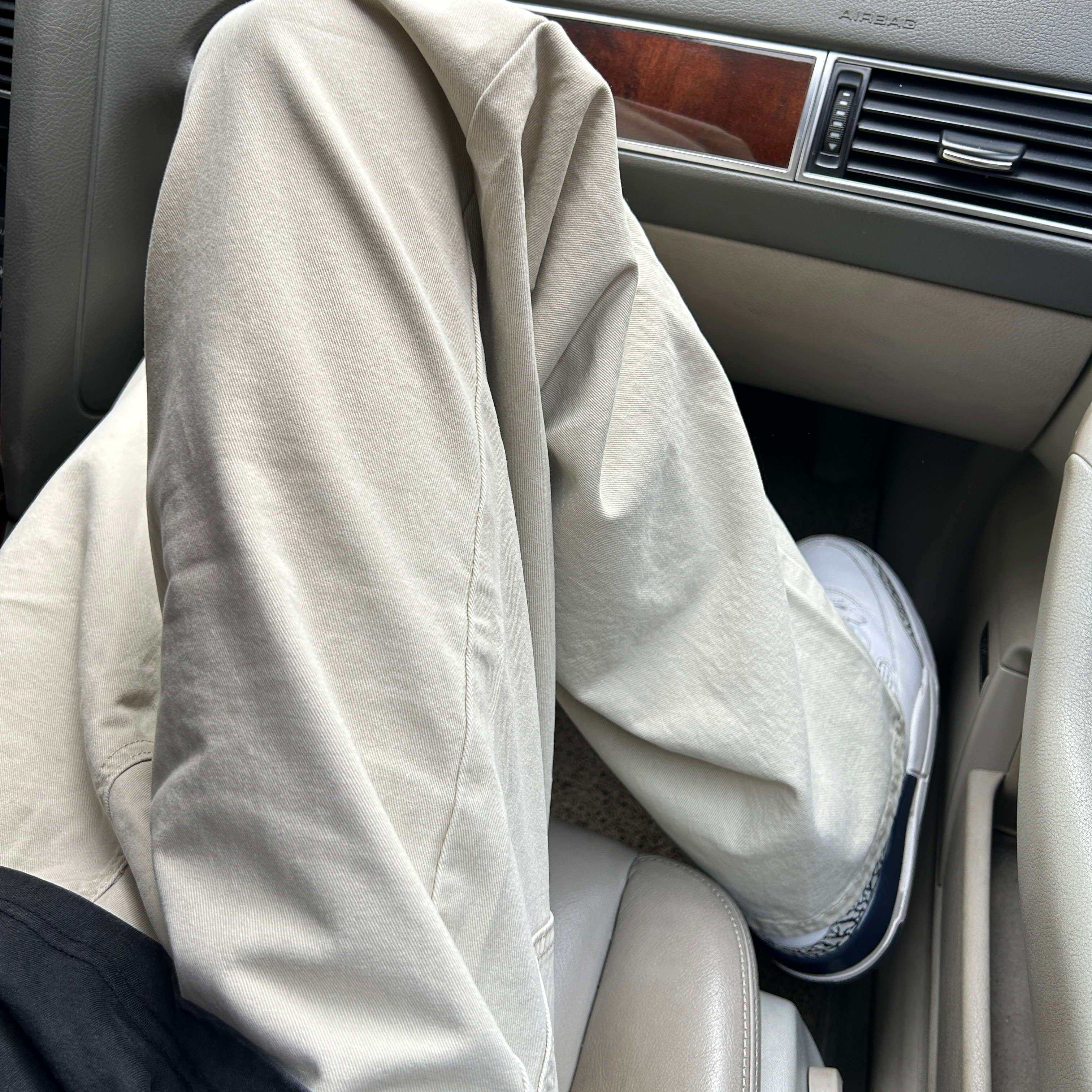 米白色石磨复古阔腿裤