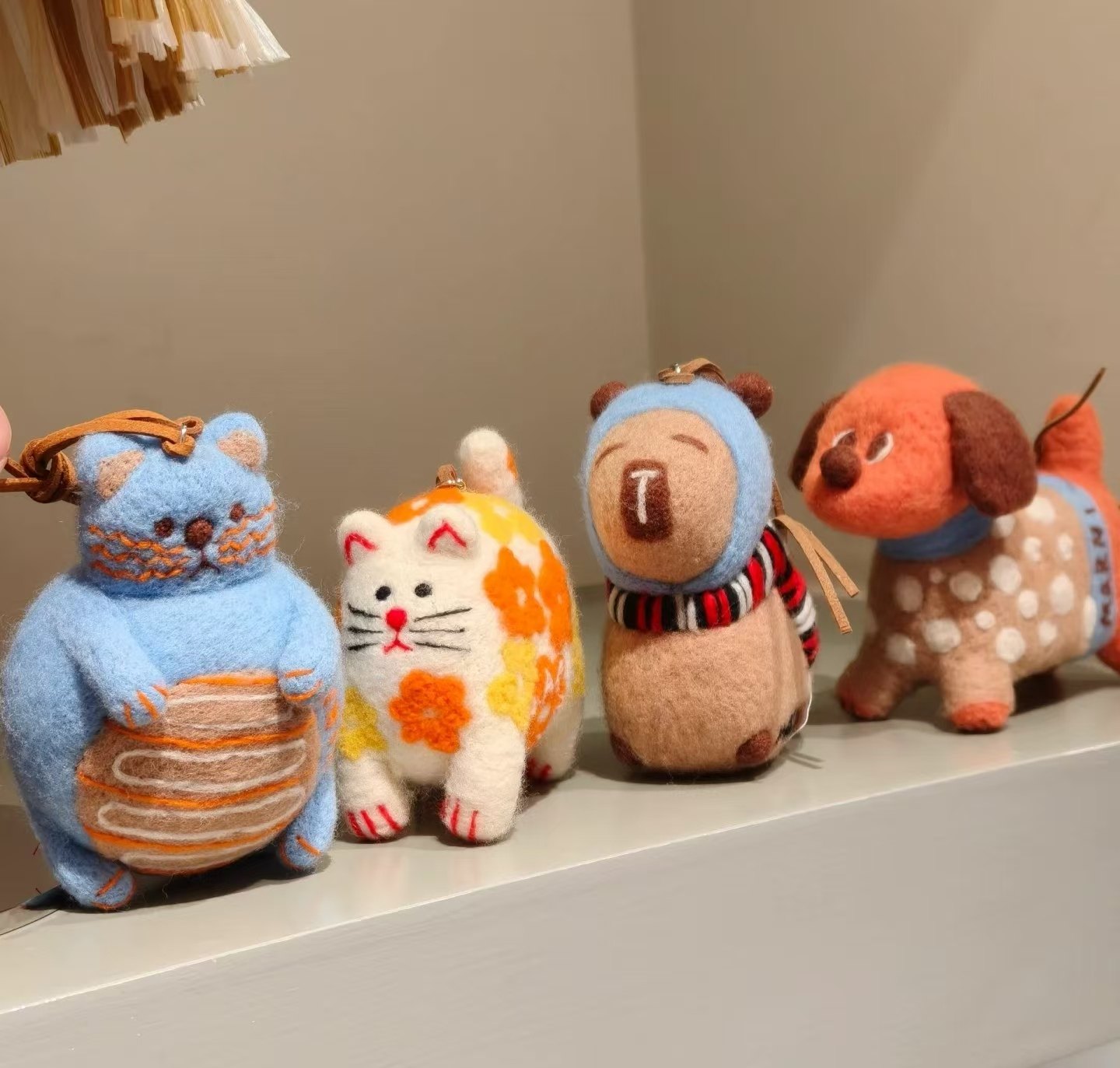 手工羊毛毡挂饰花猫龙猫豚鼠小狗包包挂件车挂件礼品