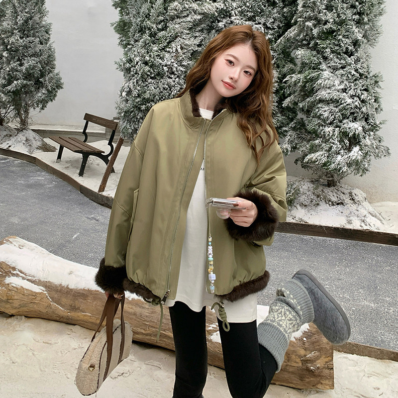 【新款】军绿色皮毛一体派客服加厚2D111-A1336P355K508,女装皮草,2D111