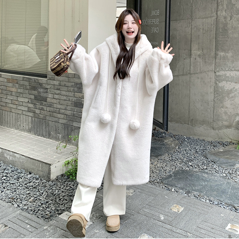 【】时尚气质连帽长款大衣毛球系2D111-A1092P220K335,女装皮草,2D111