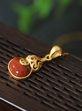 致闺蜜2024新款爆款耳饰女镶和田玉南红玛瑙耳坠小众设计感高级