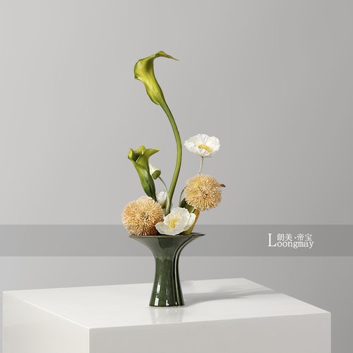 侘寂风绿色陶瓷小花瓶花艺售楼处客厅茶几洽谈桌小桌花高级感花器