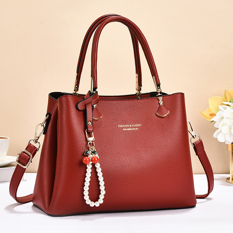 红色婚包新娘手提包女大容量2025新款单肩斜挎中年女士妈妈款包包