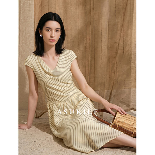 【温柔的秩序】荡领复古V领条纹显瘦气质连衣裙女