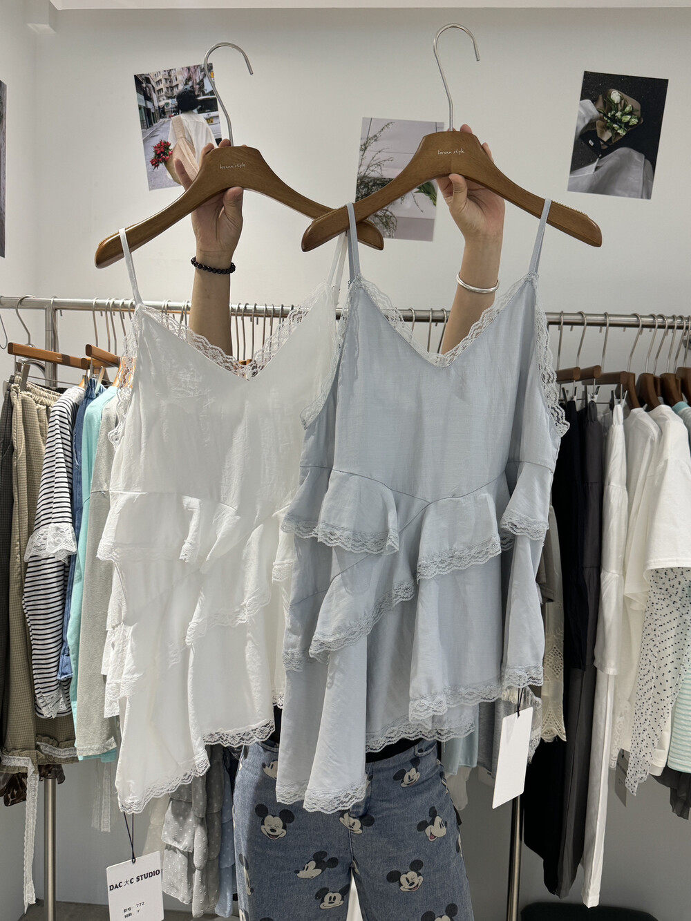 2026夏季新款韩版ins蕾丝边不规则荷叶吊带背心女叠穿无袖连衣裙