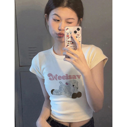 甜辣妹小众短款t恤女夏季新款卡通绵羊纯棉短袖修身显瘦正肩上衣