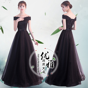 黑色时尚优雅风一字肩主持晚礼服