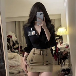 显瘦上衣半身包臀裙两件套 纯欲修身 辣妹jk制服黑色收腰衬衫 女秋季