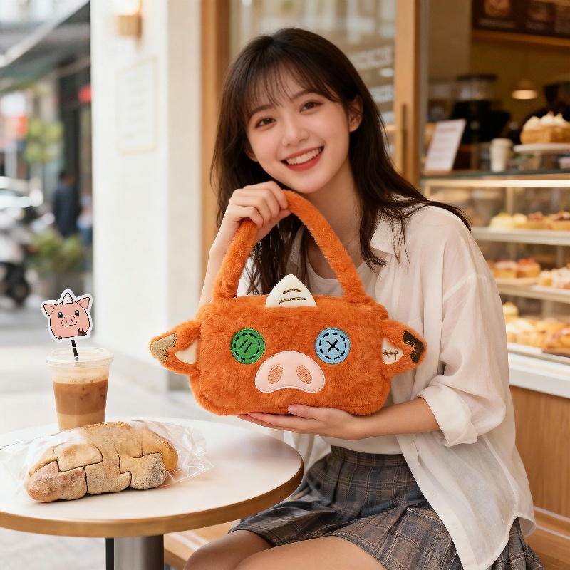 原创猪猪毛绒包多功能便携包塞尔达周边手提包女款卡通可爱毛毛包