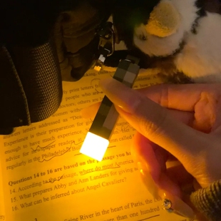 我的世界钥匙扣挂件mc游戏周边迷你火炬火把灯小手电筒可充电矿灯