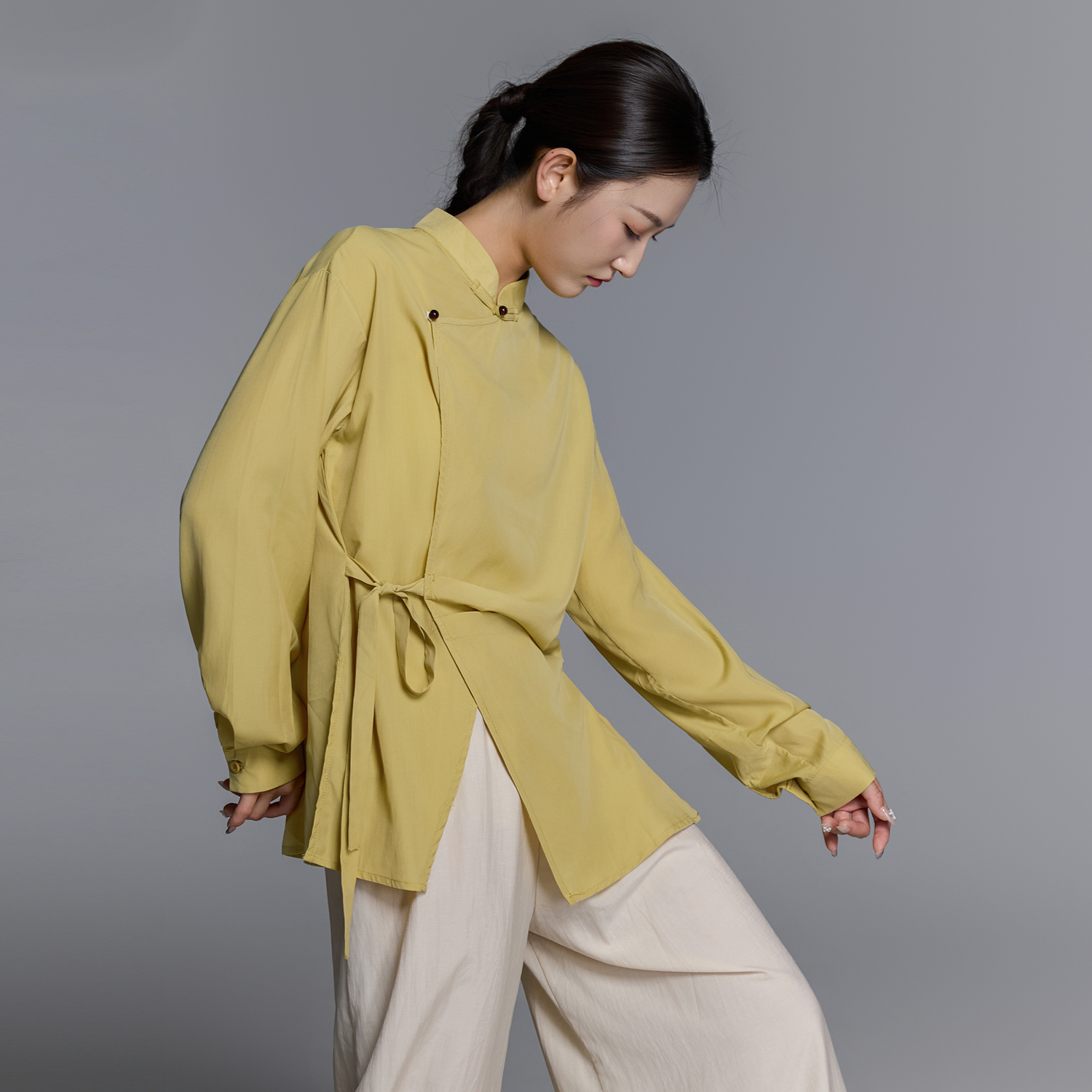 华丽独秀现代舞练功服新中式长袖上衣衬衫剑舞宽松显瘦古典舞蹈服