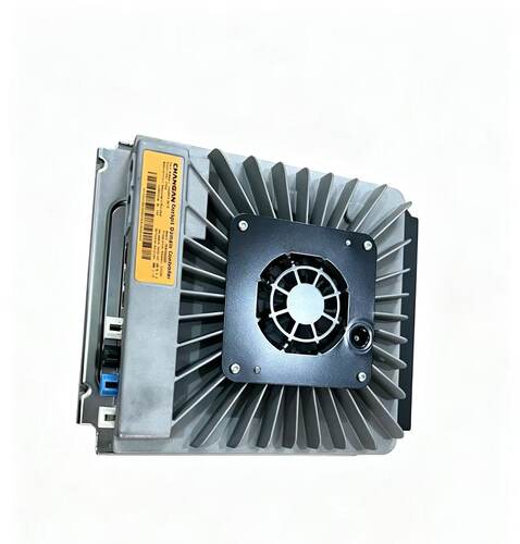 长安深蓝S7智能座舱控制器总成导航主机7900040-ED10（出口车）