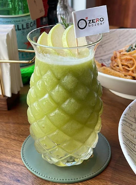 创意网红菠萝鸡尾酒杯酒吧特调 异形果汁杯 酒馆浮雕冷饮玻璃杯酒