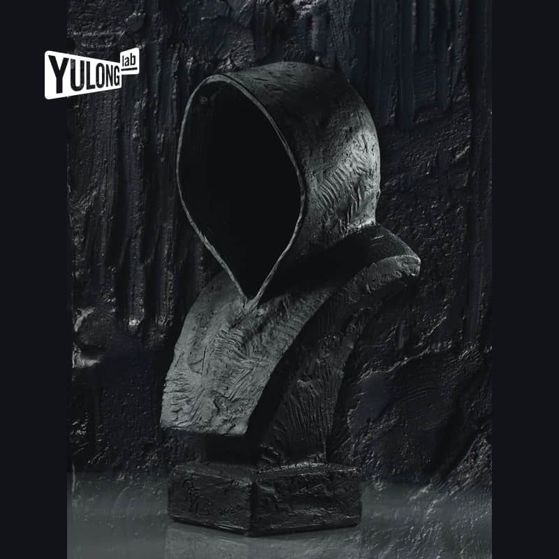 HUANG YULONG黄玉龙树脂雕塑限量签名版【伏尔泰】艺术潮玩装饰品