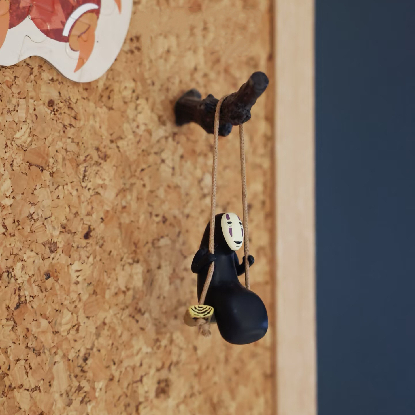 1套卡通秋千图钉毛毡软木板按钉