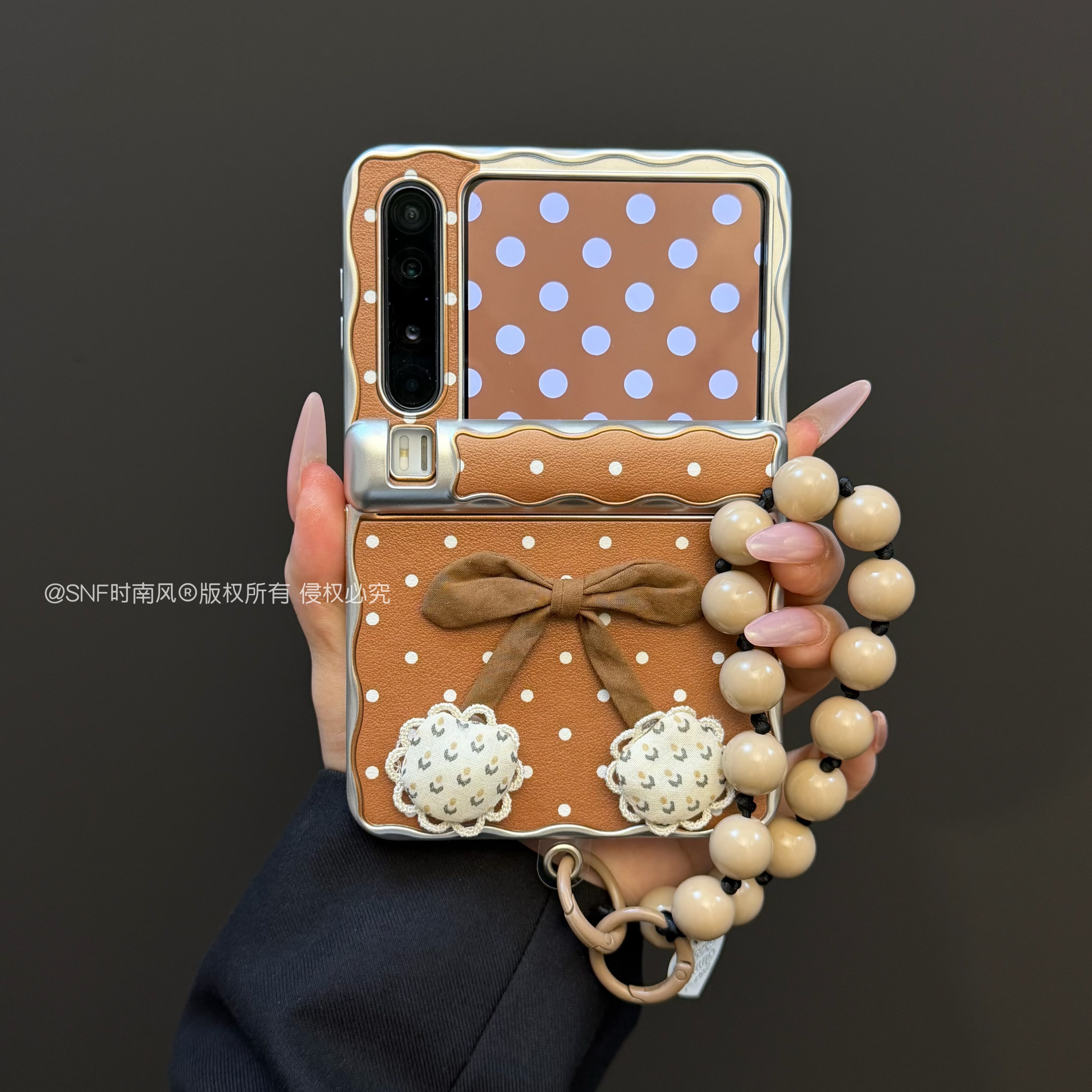 ins棕底波点樱桃适用Pura X华为Pocket 2手机壳小米MIXFlip折叠屏FindN3Flip中轴保护三星GalaxyZFlip7/6/5女