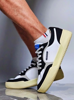 Anta安踏 欧文系列 HELA TRIBE 舒适百搭 防滑耐磨 低帮 板鞋白黑