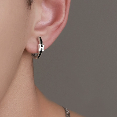 Tide, серьги с буквами, 2021 года