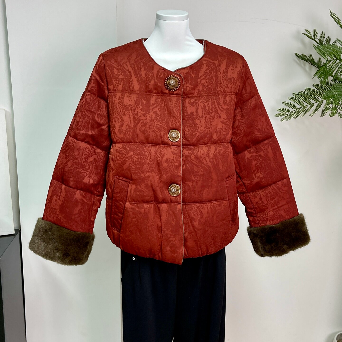 中年妈妈冬装红色国风棉服外套中老年人女装宽松大码加厚保暖棉袄