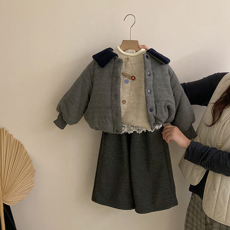 女童韩版冬季新款针织毛衣棉服外套2025蕾丝屁帘加绒休闲裤三件套