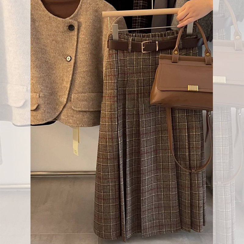 咖色条纹格子半身裙女秋季2025新款气质高腰显瘦中长版百褶半裙,女装/女士精品,中老年女装,淘宝优惠券,粉丝福利购,淘宝优惠卷