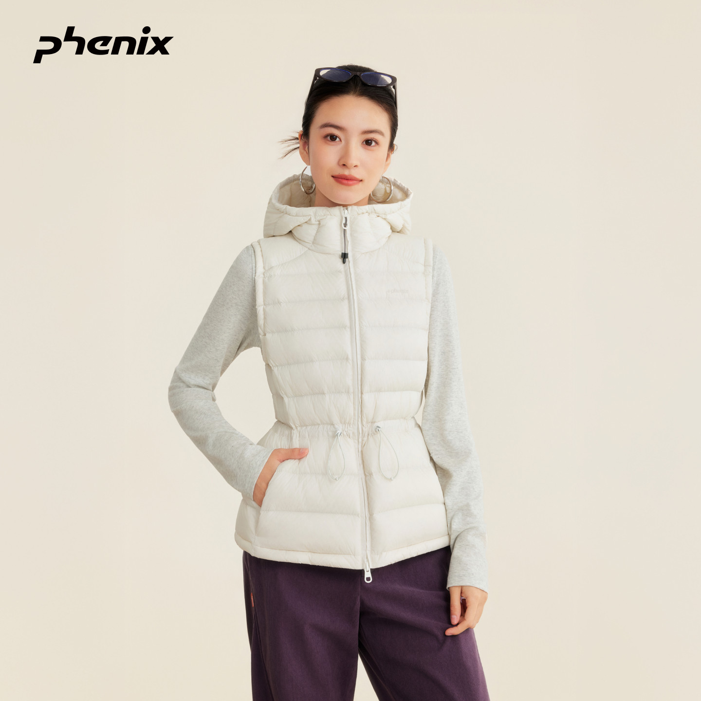 phenix户外防泼水鹅绒羽绒马甲女图片