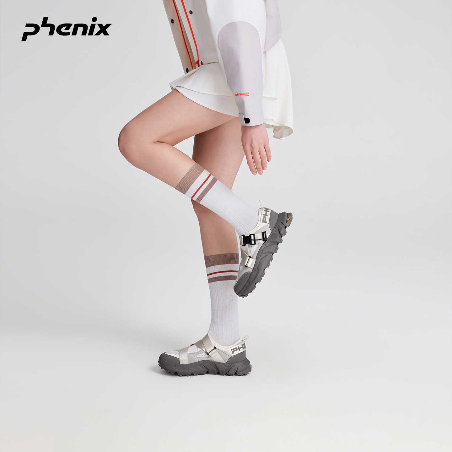 phenix菲尼克斯扣扣鞋春夏季款户外防滑休闲运动镂空透气复古凉鞋