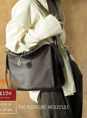 THE PLEASURE MOLECULE 漫游包30 原创设计牛皮单肩老钱风 默叙