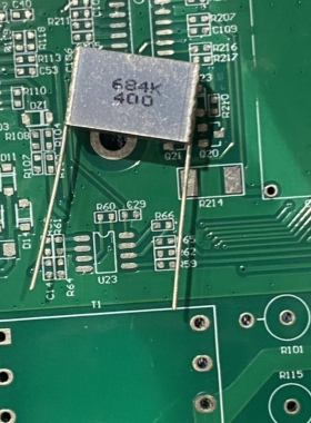 CL25千层糕叠层电容器400V684K 0.68Uf P15MM 法拉无感金萡叠片