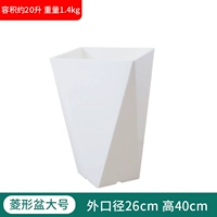 Белые высокие сапоги