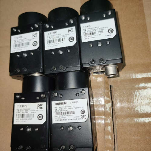 MV-CE013-50GM，130万黑白相机。成色如