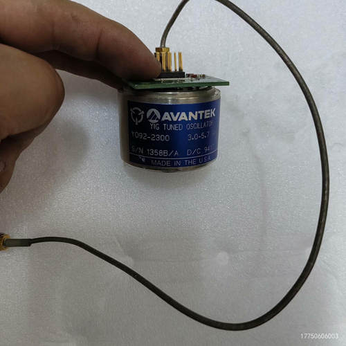 avantek Y092-2300振荡器，配件，成色