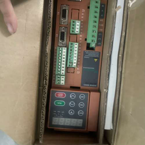 麦格米特 AD200B-022T4A-A 2.2Kw 还