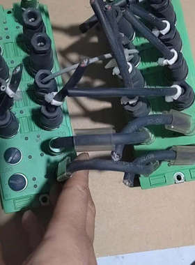 菲尼克斯模块 2736291 成色很新。具体的。10