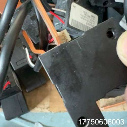 UL-722Q-R1A-B025     95新