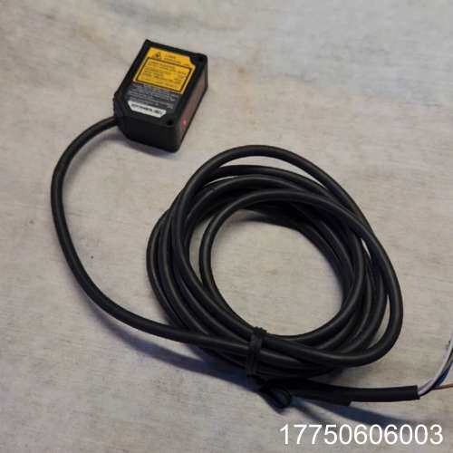 FASTUS激光位移传感器CD22-100V2 OPTE