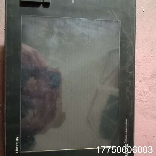 三菱触摸屏GT1572-VNBA拍功能包好